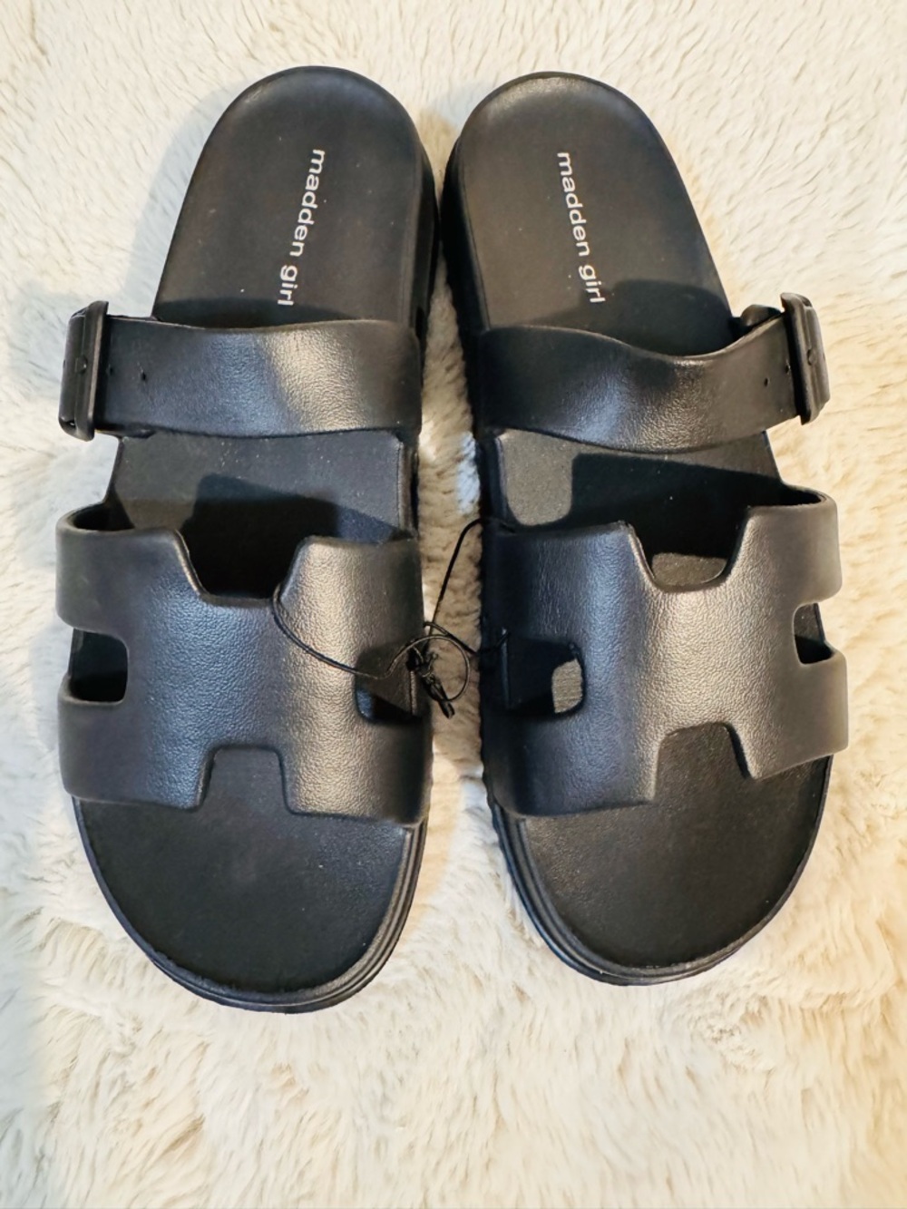 Madden Girl Black Double-Strap Buckle Slide Sandals size 11